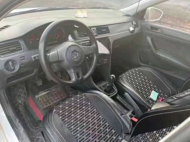 济南19年大众桑塔纳4