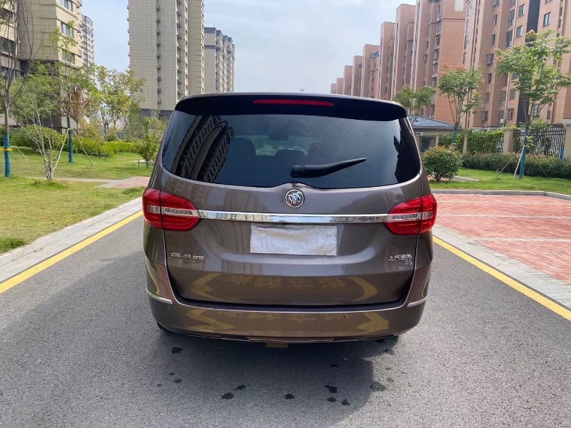 徐州17年别克GL82