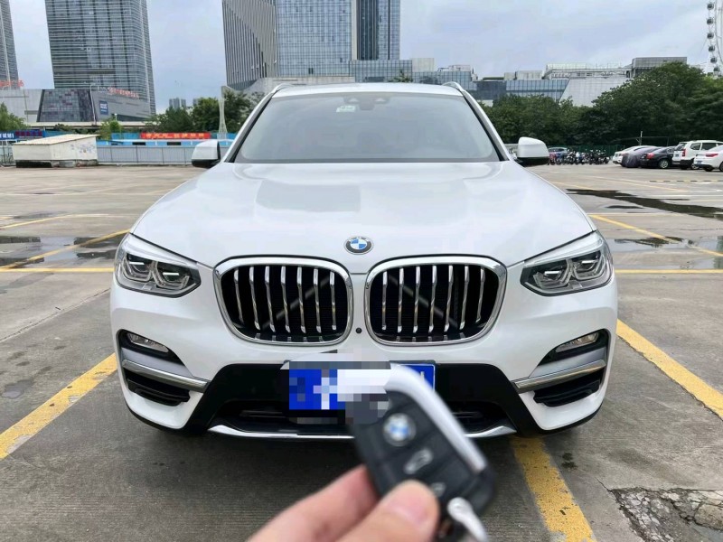 广州18年宝马X31