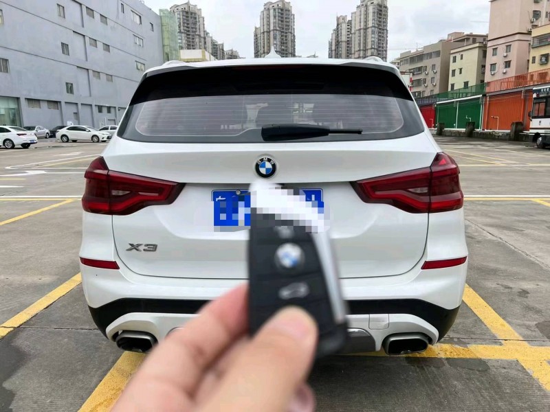 广州18年宝马X35