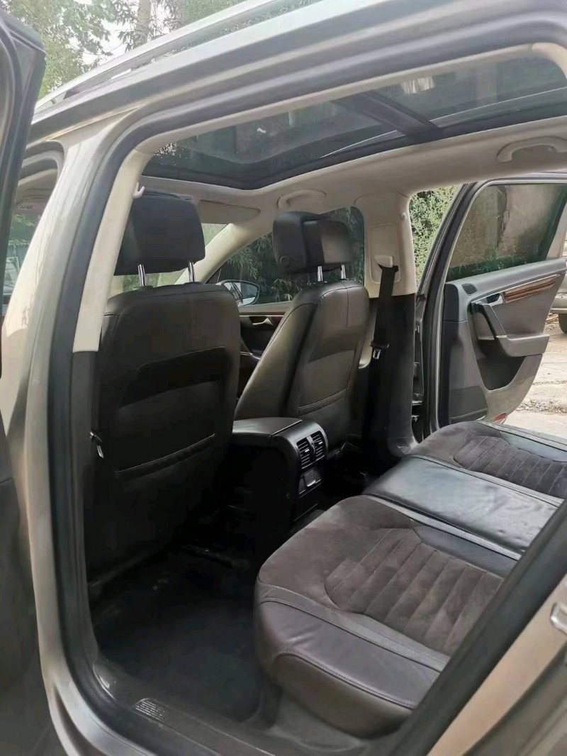 济南13年大众迈腾8