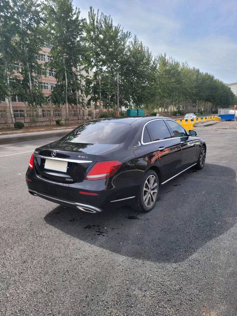 东营17年奔驰E6