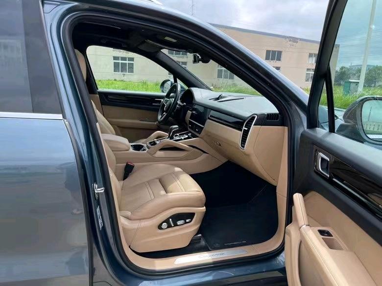 盐城19年保时捷卡宴6