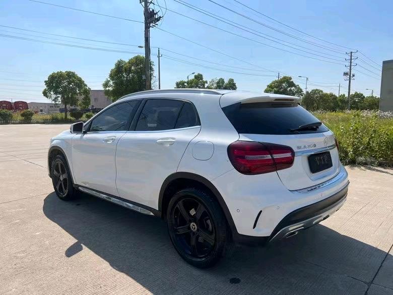 盐城19年奔驰GLA7