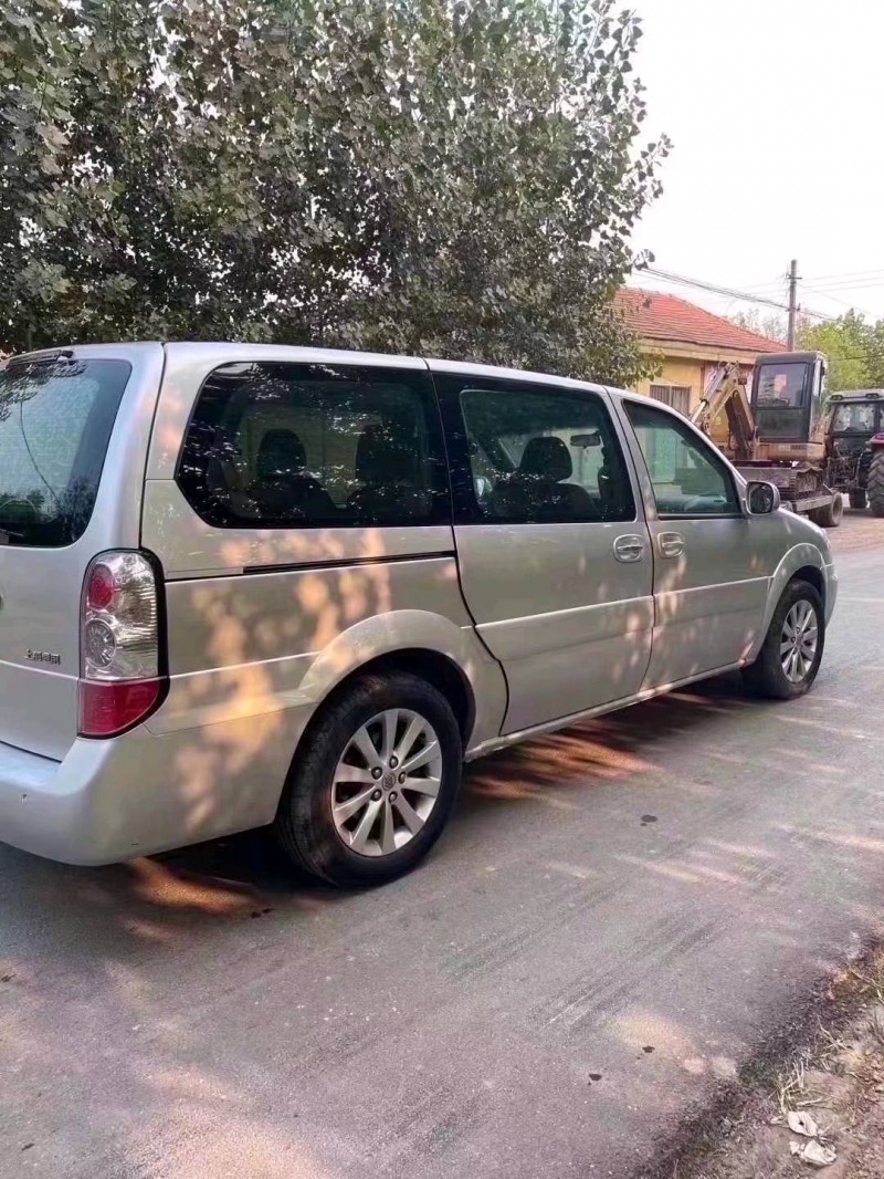 枣庄12年别克GL83