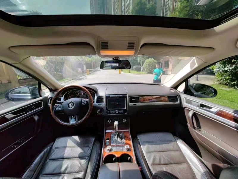 济宁13年大众途锐6