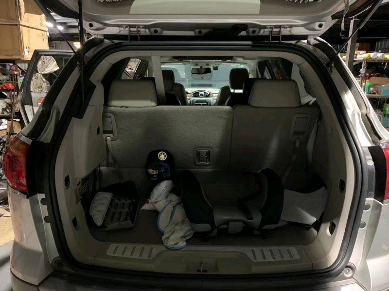 中山09年别克昂科雷8