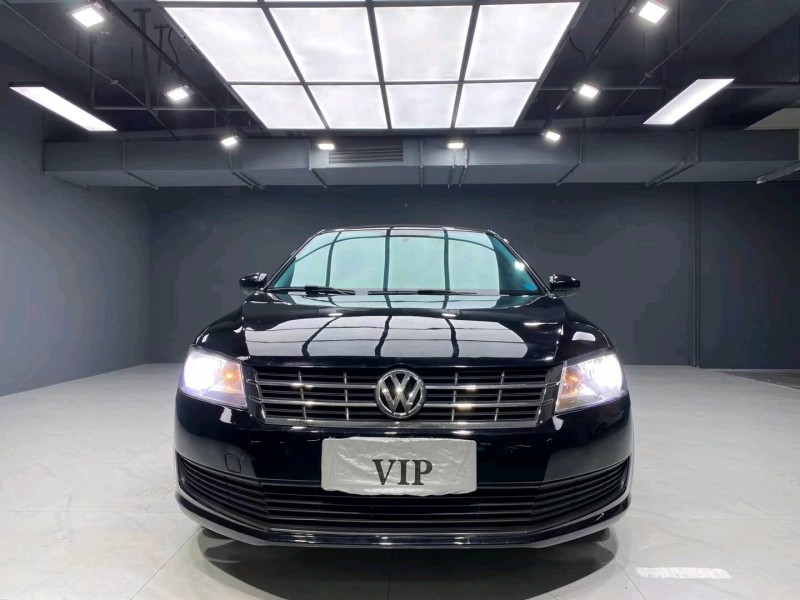 成都17年大众朗逸8