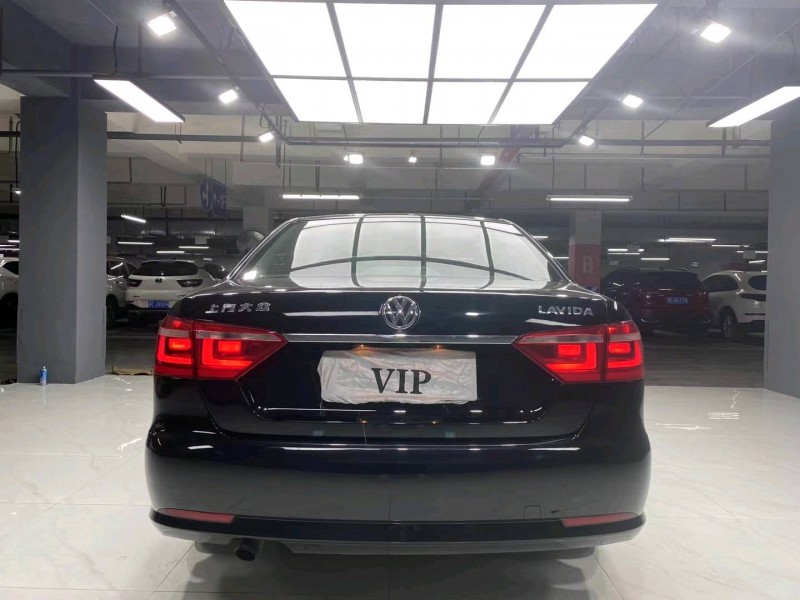 成都17年大众朗逸1