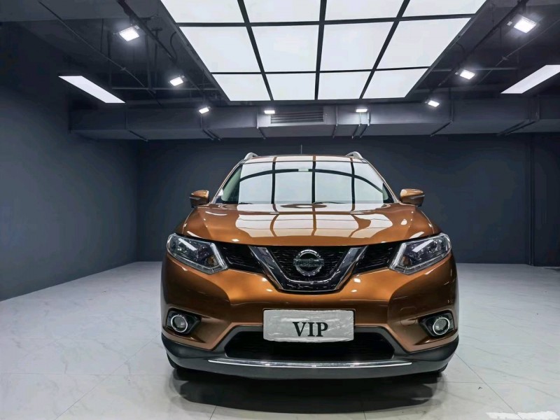 成都16年日产奇骏8