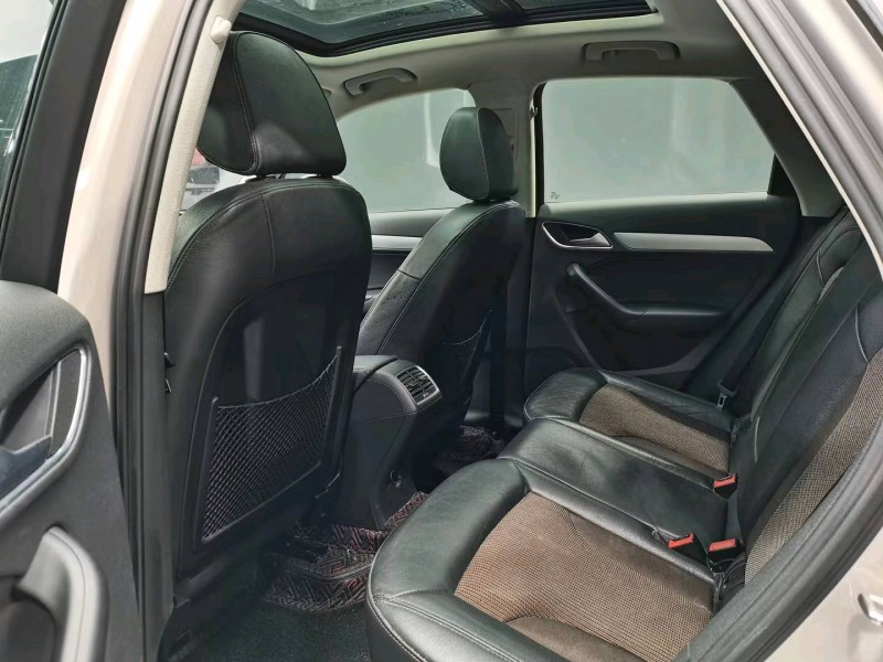 成都17年奥迪Q33