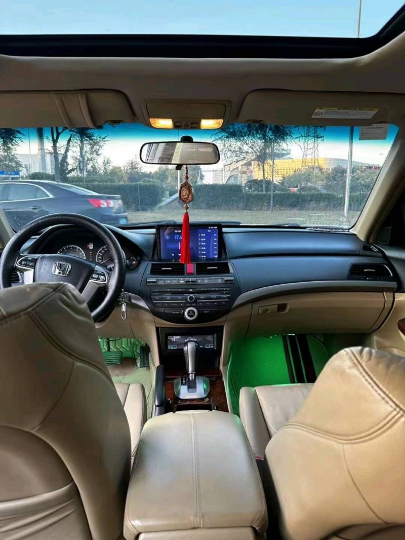 东营13年本田雅阁5