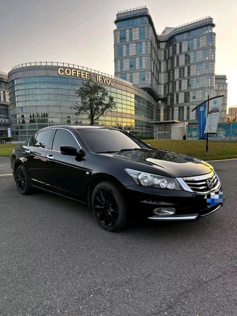 东营13年本田雅阁9