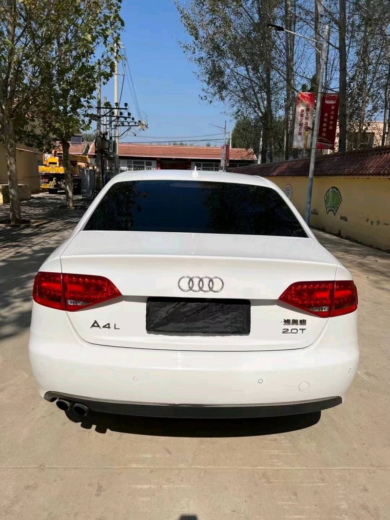 廊坊12年奧迪A4L8