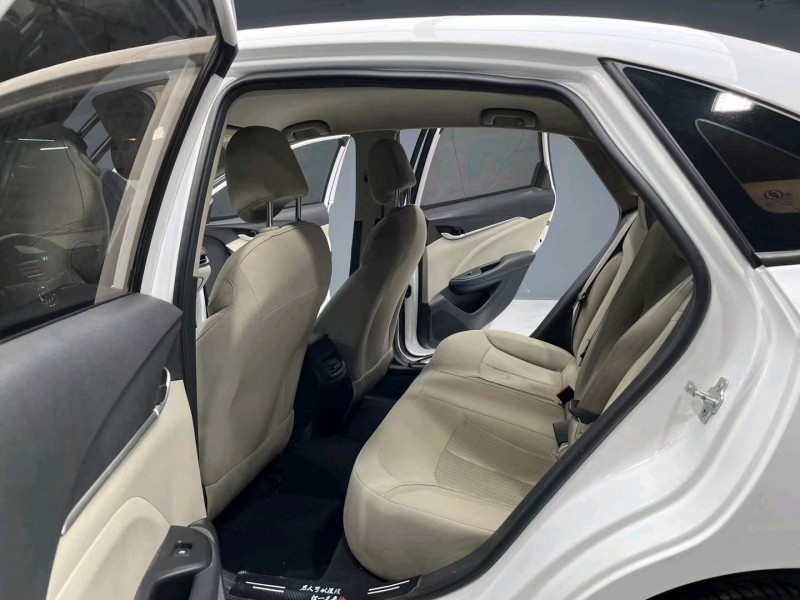 成都17年别克英朗GT3