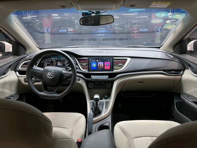 成都17年别克英朗GT5