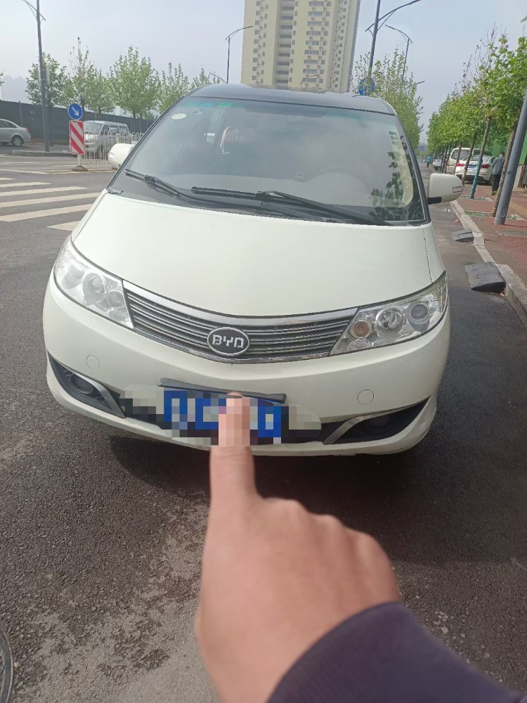 晉中16年比亞迪M61