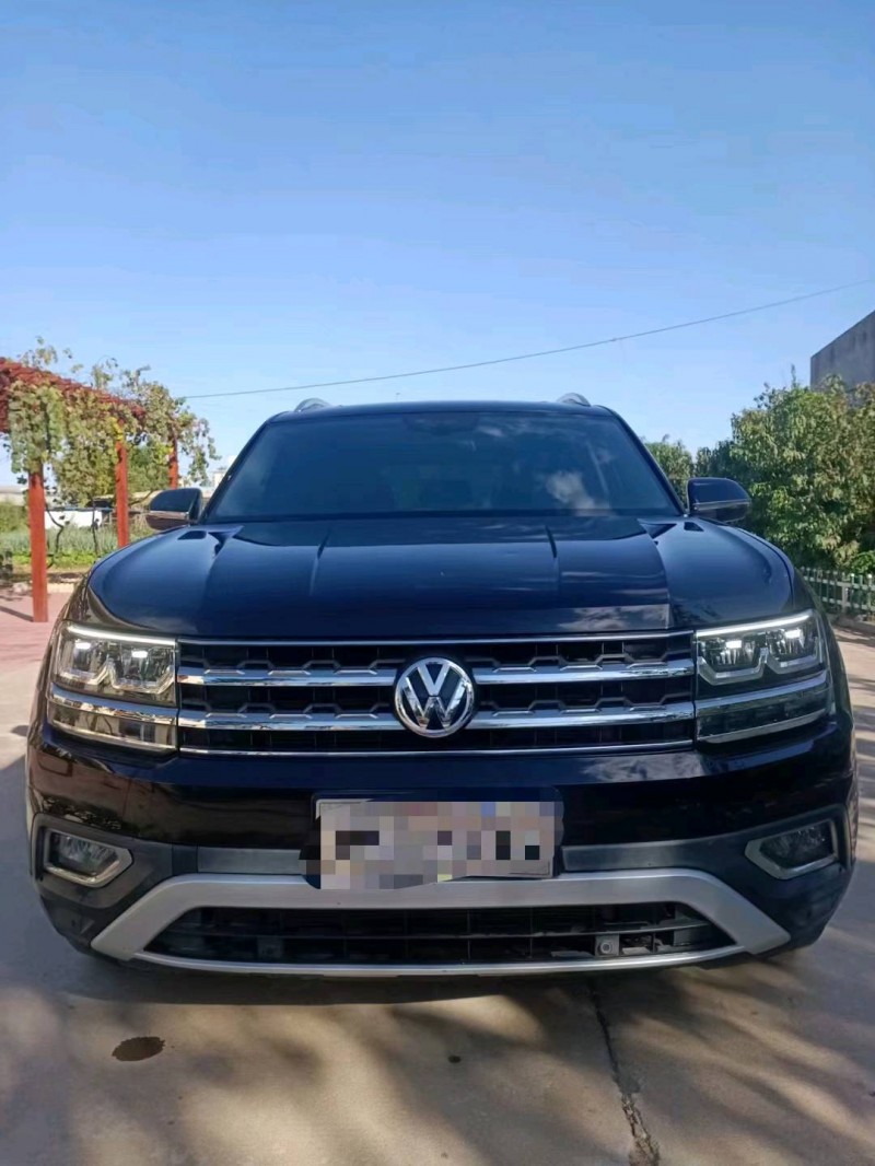 保定17年大众途昂8