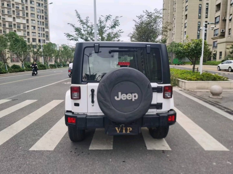 蘇州16年Jeep牧馬人9