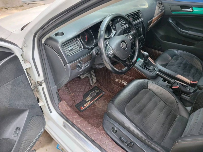 济南16年大众速腾4