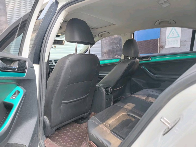 济南16年大众速腾6