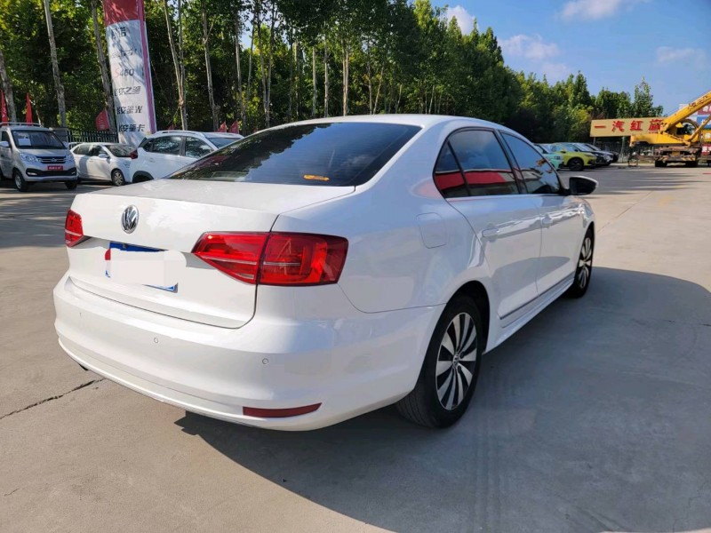 济南16年大众速腾8