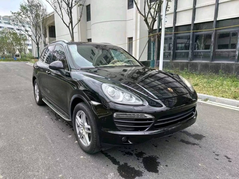 北京13年保时捷卡宴3