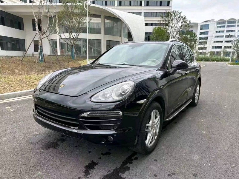 北京13年保时捷卡宴6