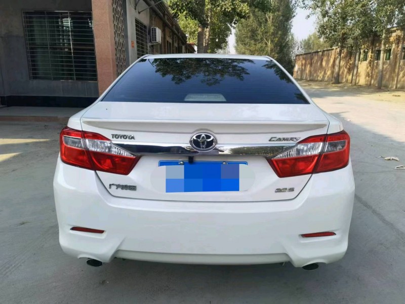 保定13年丰田凯美瑞9