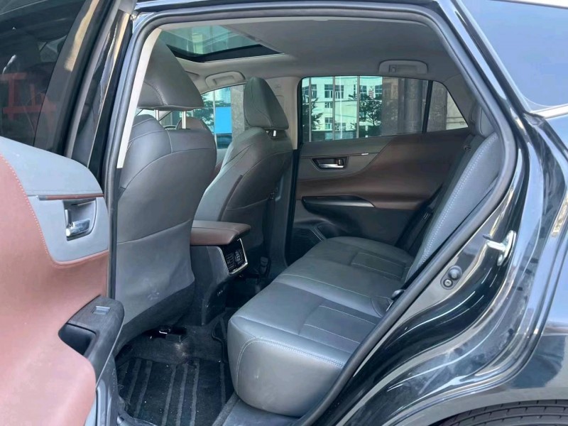 东莞22年丰田凌放4