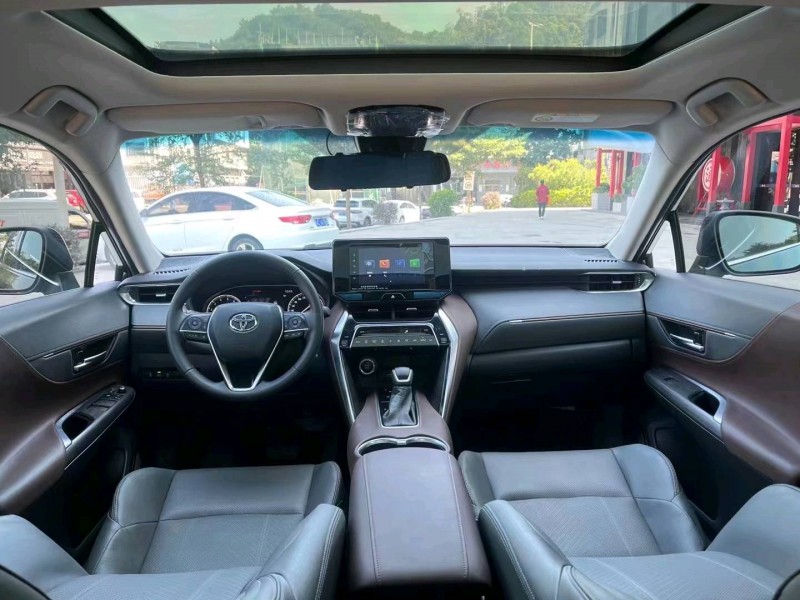 东莞22年丰田凌放5