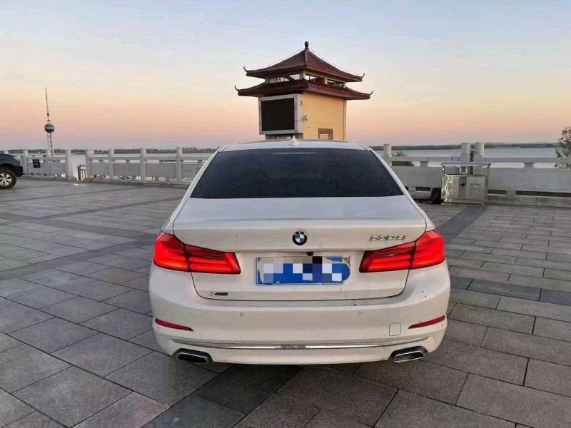 东营20年宝马5系8