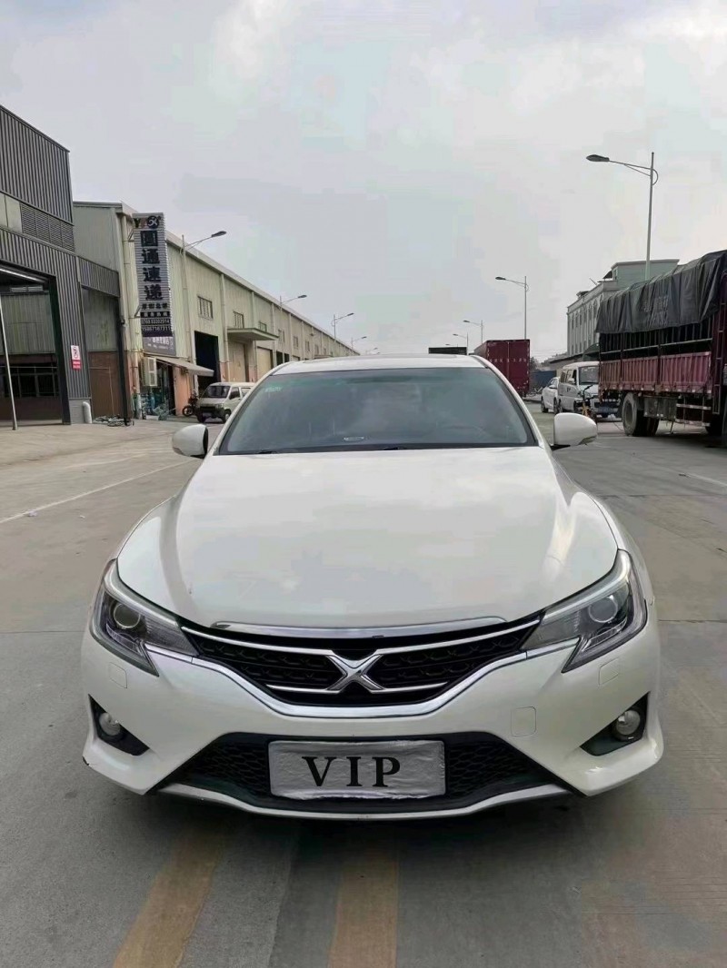 东莞14年丰田锐志1