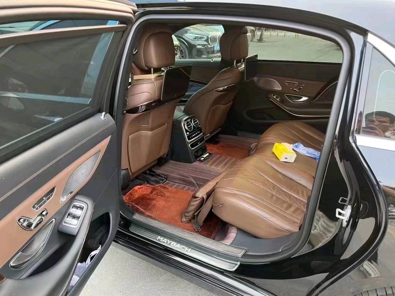 广州18年奔驰迈巴赫S级2