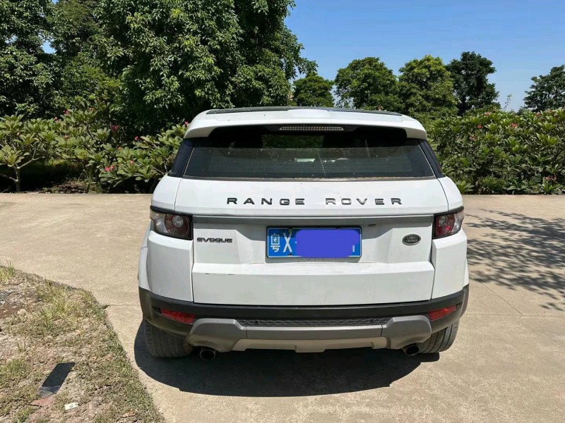 广州14年路虎极光9