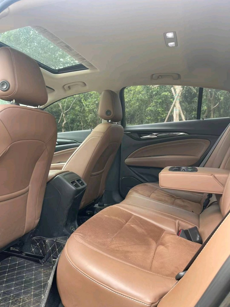 中山20年别克君威9