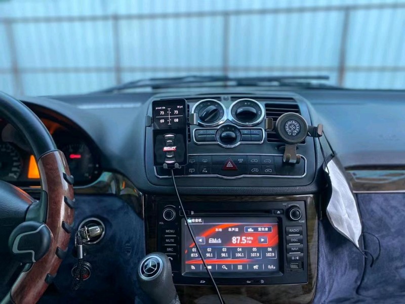 中山13年奔驰威霆4