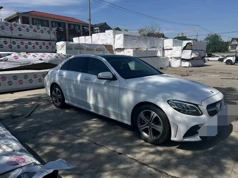 上海19年奔驰C2