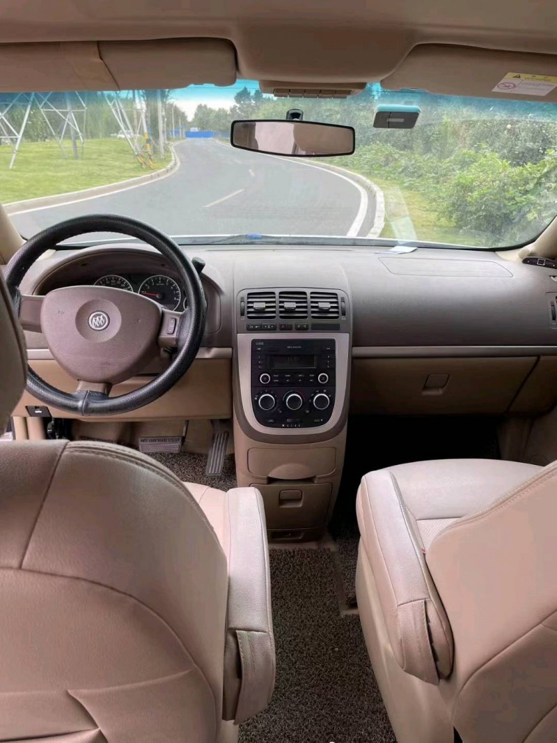 青岛16年别克GL85