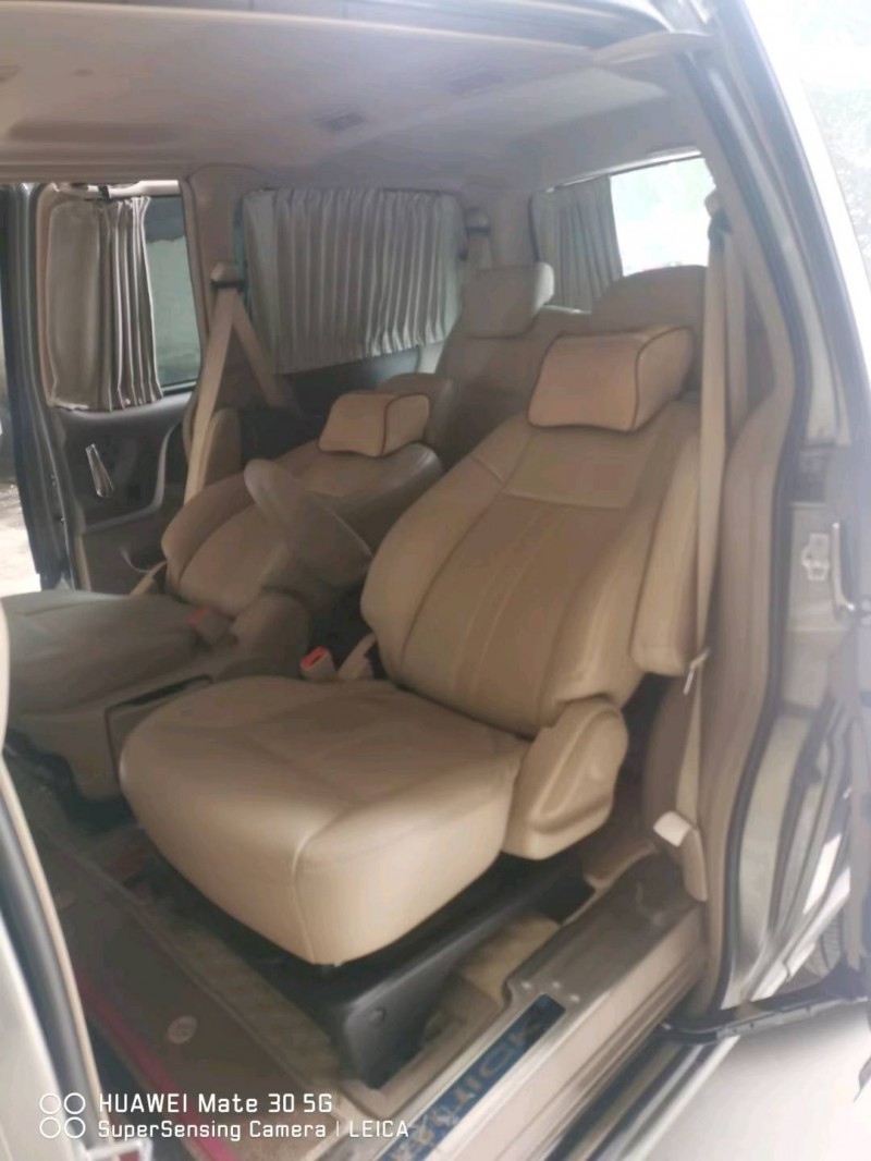 保定16年别克GL66