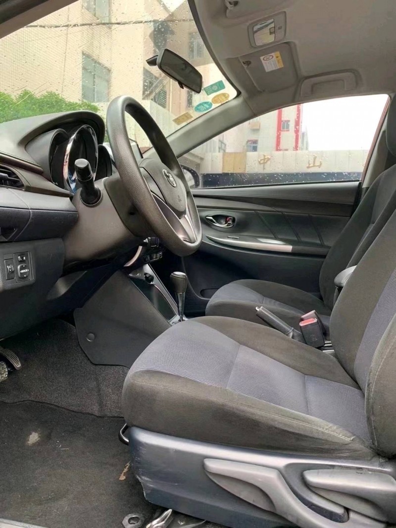中山16年丰田YARiS L 致炫9