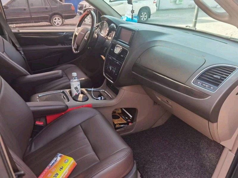 北京14年克莱斯勒大捷龙5