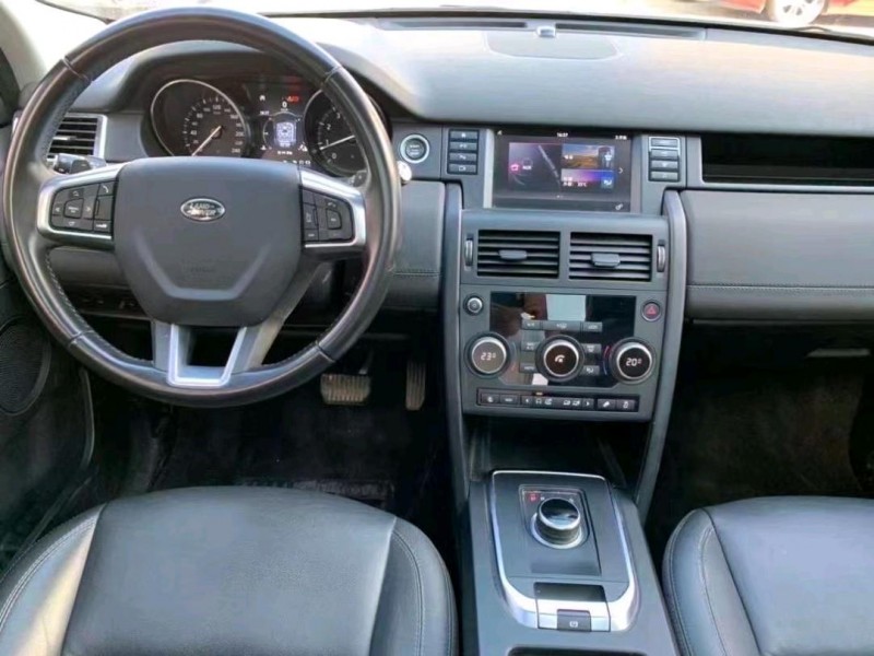 中山19年路虎发现神行8