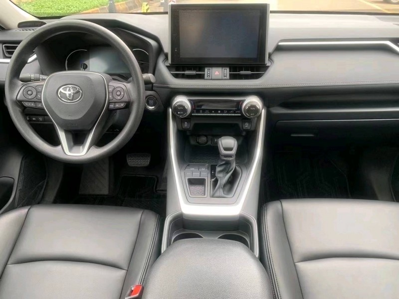 中山21年丰田RAV48