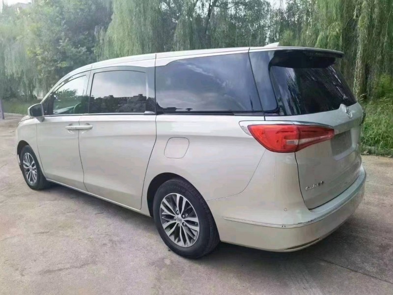 枣庄17年别克GL83