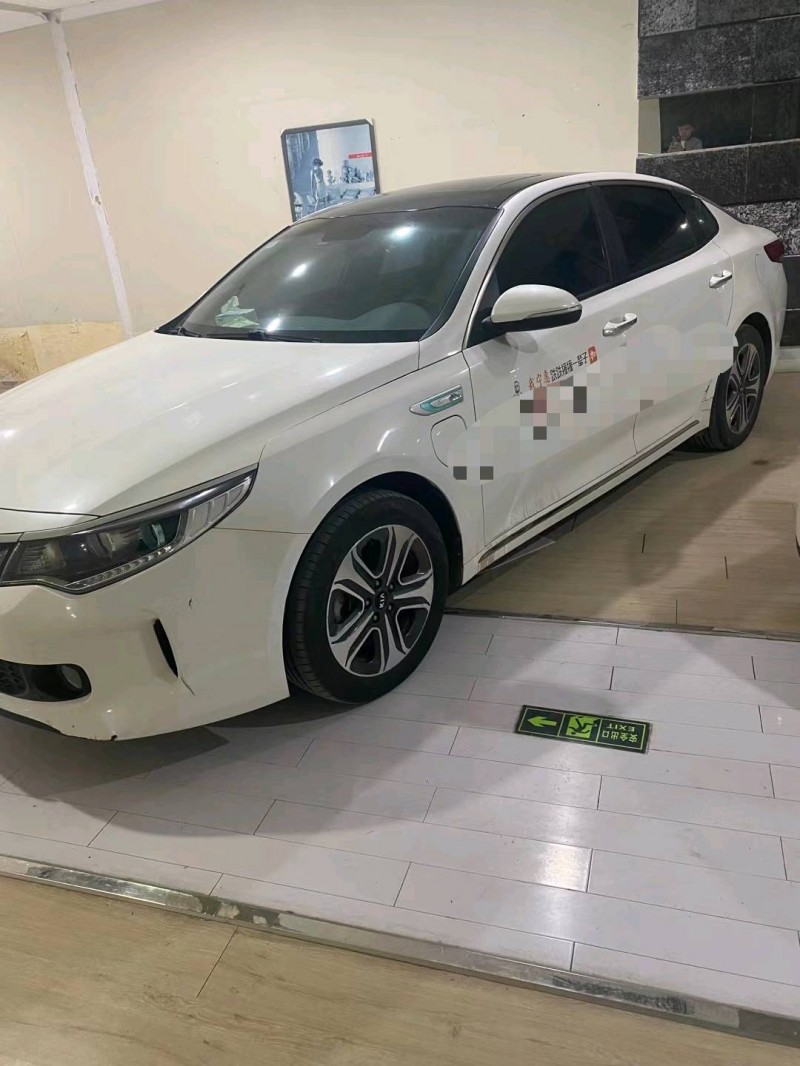 济宁19年起亚K52