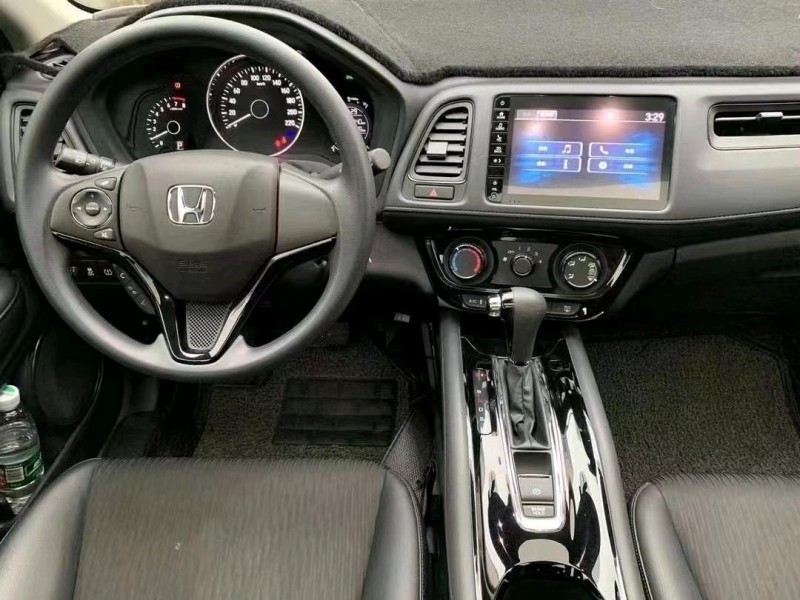 中山20年本田缤智8