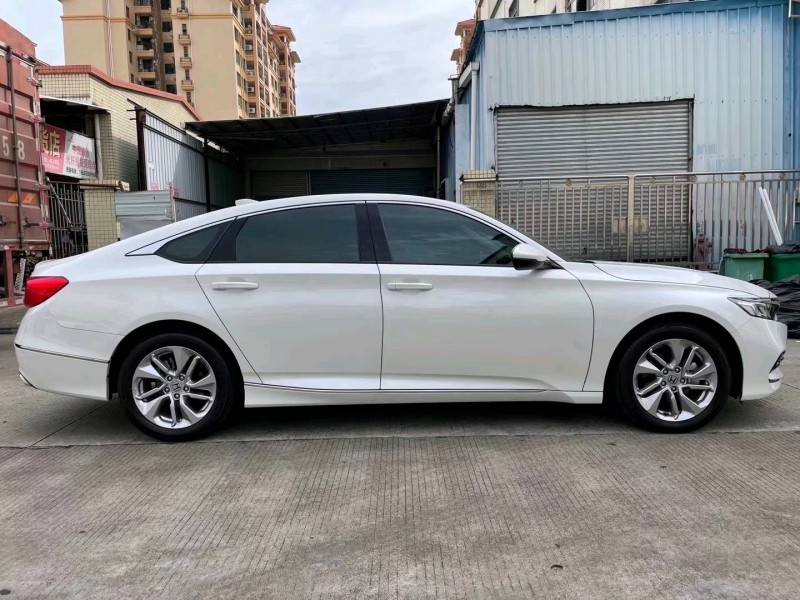 中山21年本田雅阁2