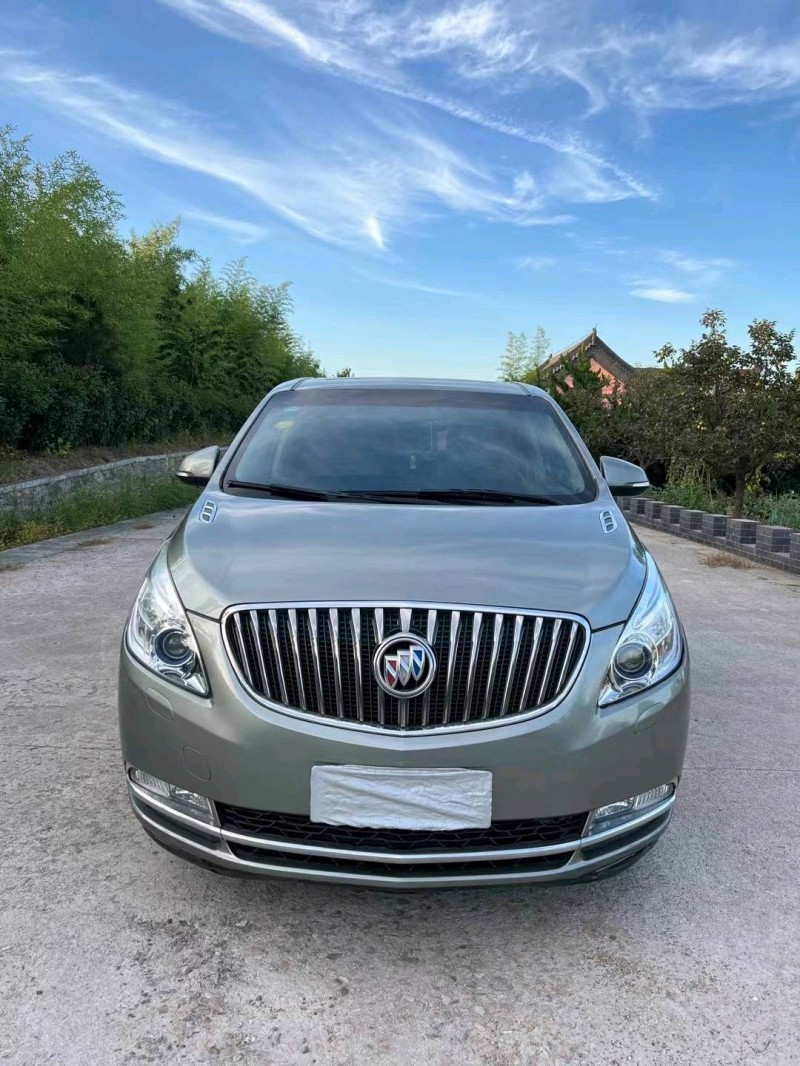 青岛15年别克GL81