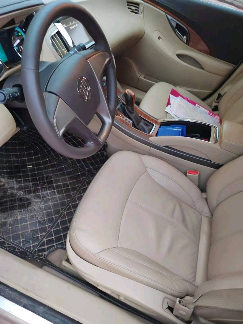 枣庄13年别克君越8